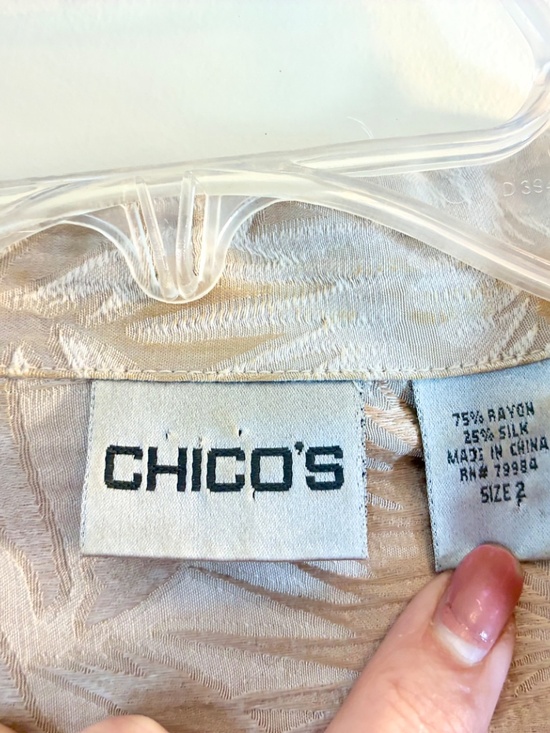 Chico’s Lightweight Jacket/Button Up Top - Picture 9 of 11